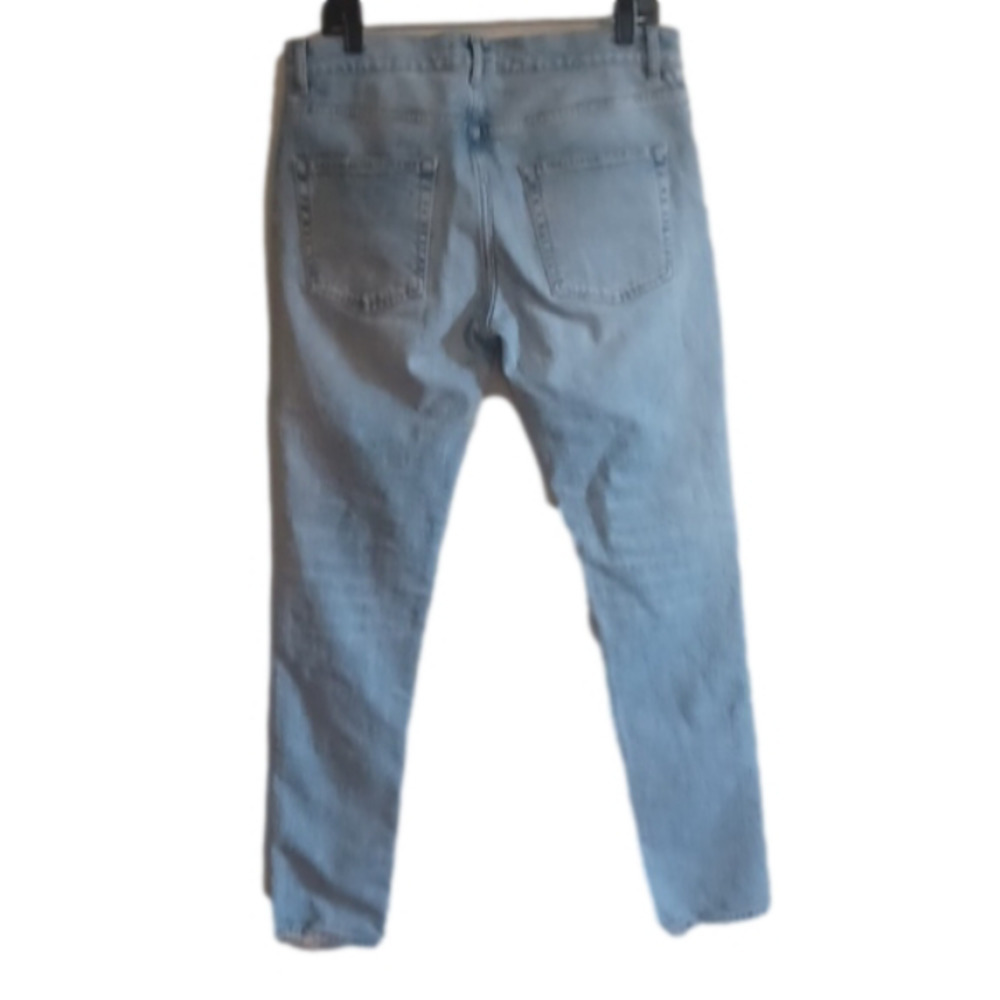 ZARA size 32( 12) lightwash buttonfly denim. Freyed hems. Great for school!! - Picture 5 of 11